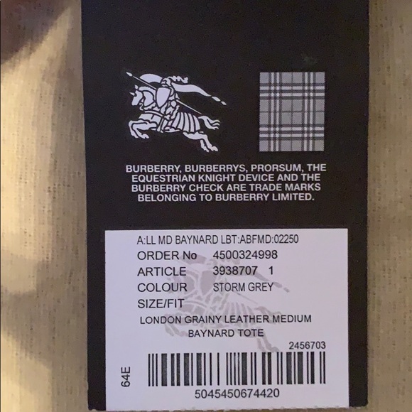 ❌SOLD❌New Burberry Storm Grey Leather Medium Tote - Picture 3 of 6